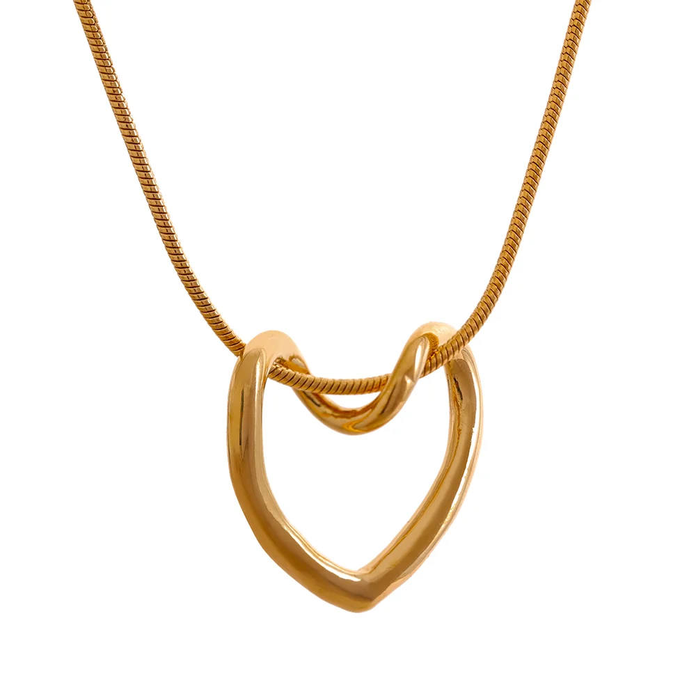 Minimalist Hollow Heart Pendant – Gold Stainless Steel Necklace