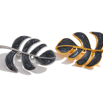 Leafy Enamel Brooch – 18K Gold-Plated Stainless Steel Pin with Pearl