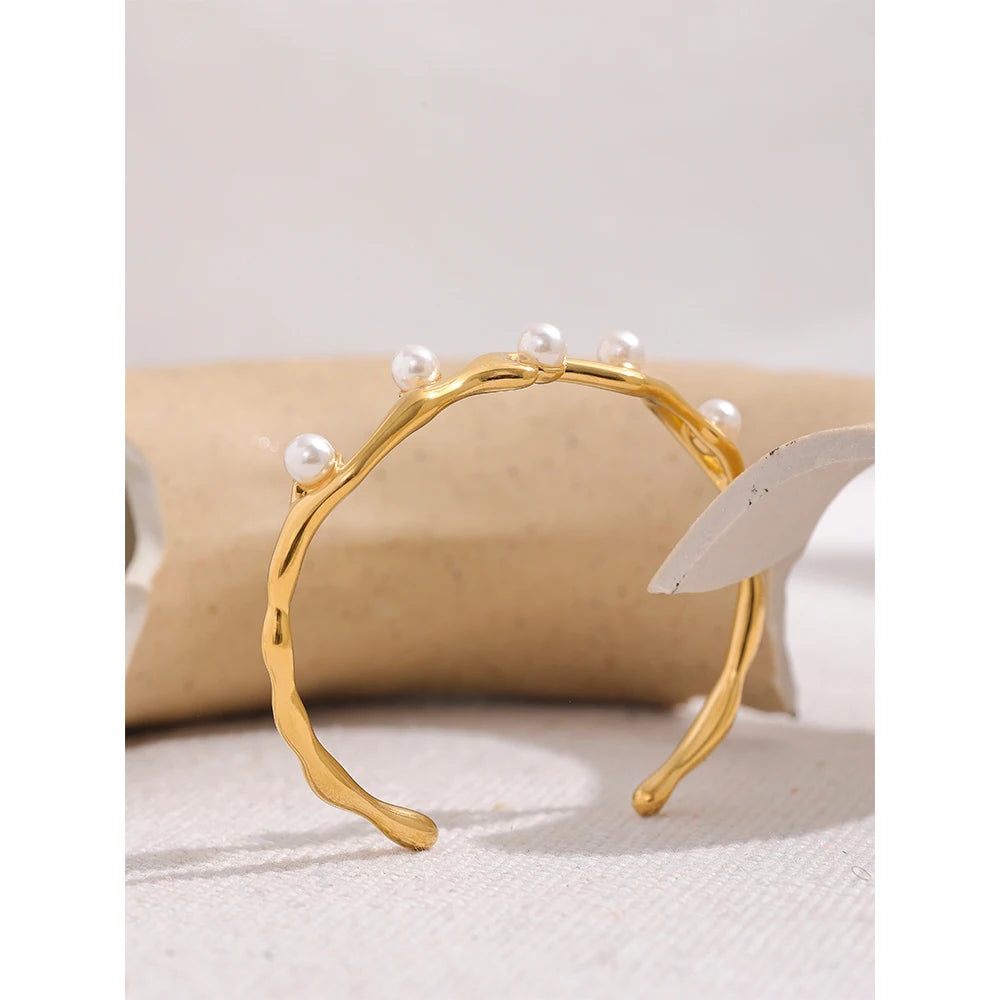 Gold Twist Cuff Bracelet – Stainless Steel & Imitation Pearls