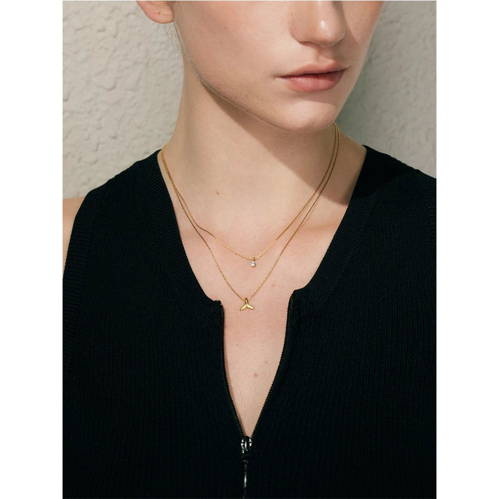 Elegant Double Layer Fishtail Necklace with Zircon Pendant – Gold Plated