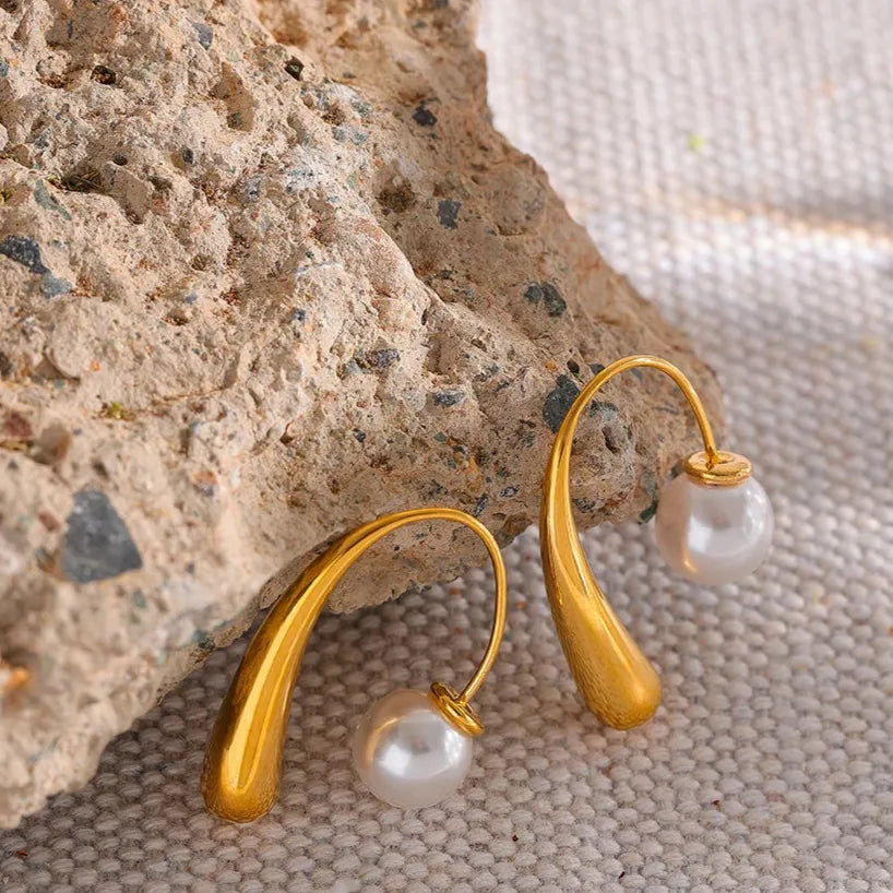 Modern Design Tarnish Free Pearl Drop Earrings – 18K Gold Plated