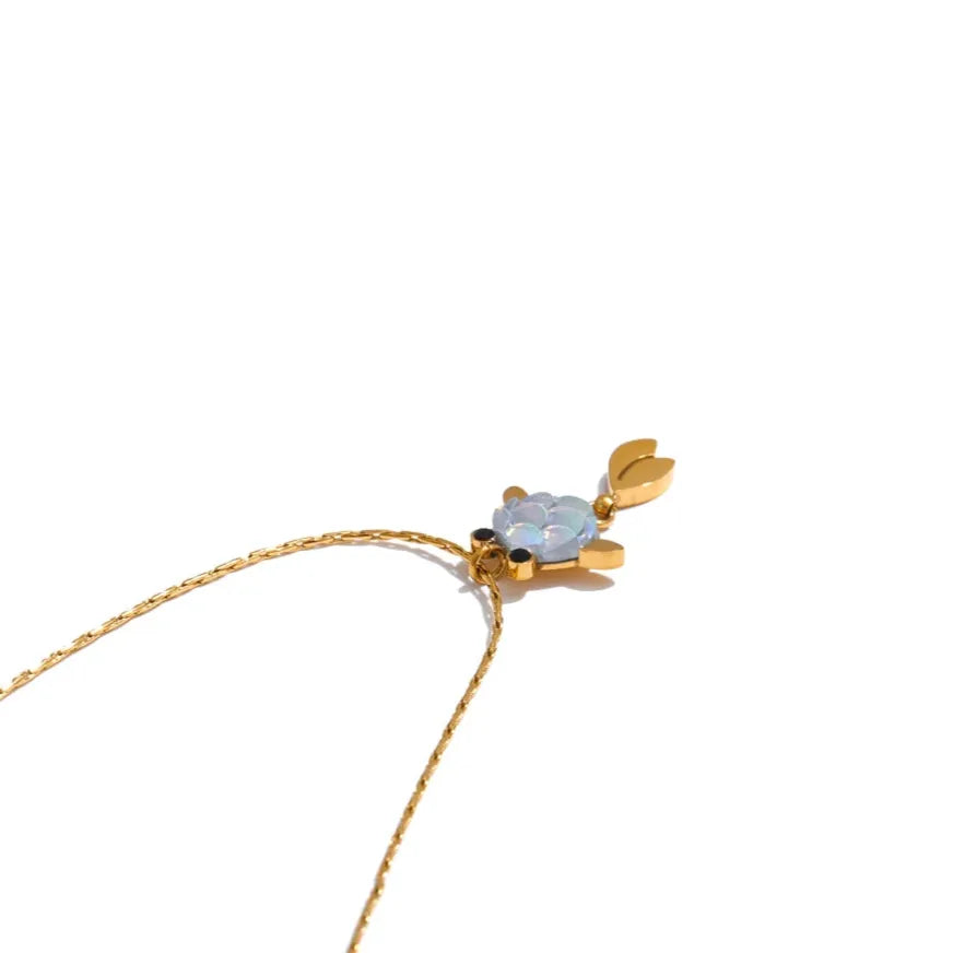 Lucky Goldfish Necklace – 18K Gold Plated Waterproof Pendant