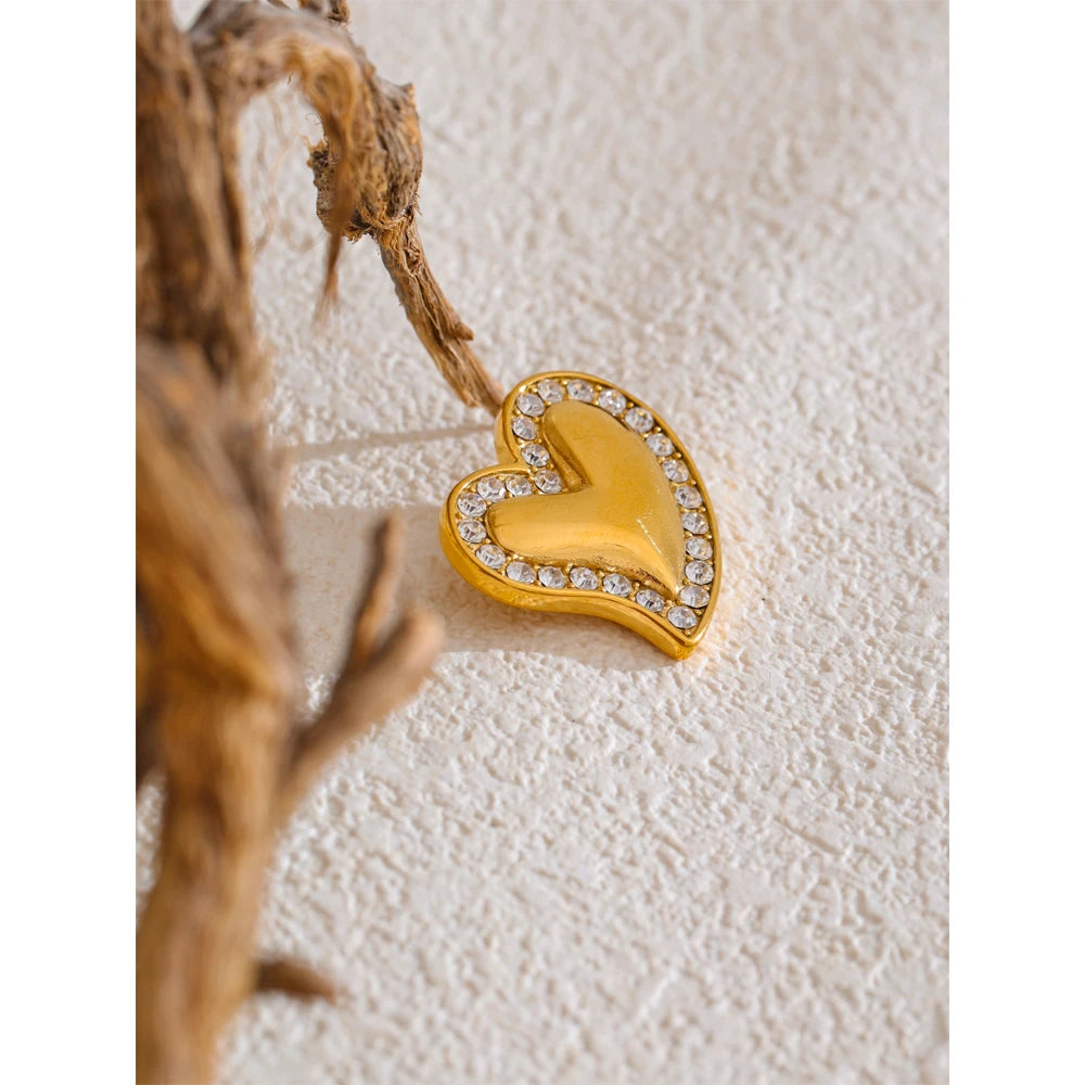 Zircon Heart Brooch – 18K Gold-Plated Stainless Steel Pin