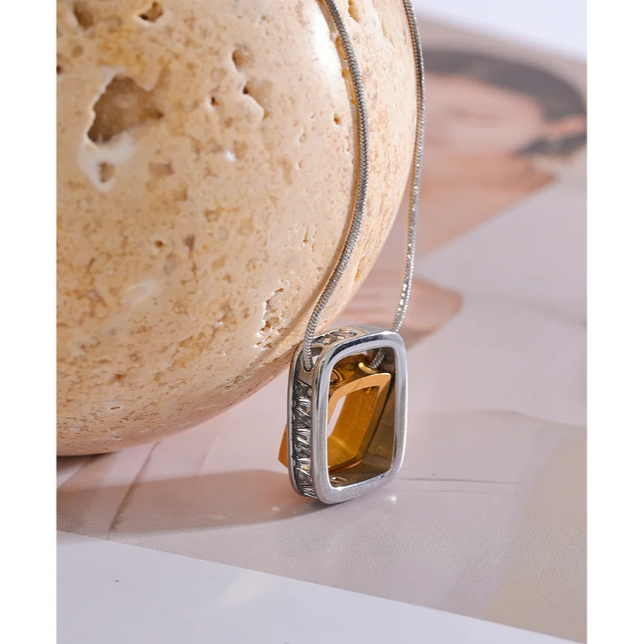 Double Layered Square Pendant Necklace – Gold 316L Stainless Steel