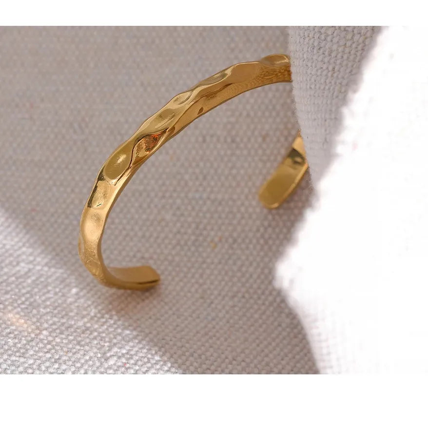 Minimalist Open Cuff Bracelet – Gold Plated Stainless Steel, Tarnish-Free